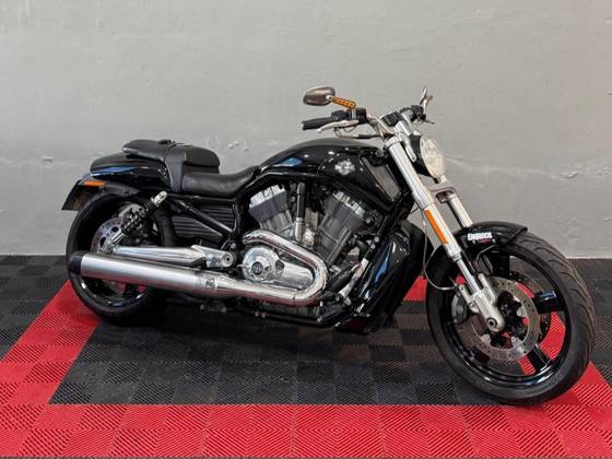 HARLEY-DAVIDSON V-ROD MUSCLE HARLEY-DAVIDSON V-ROD MUSCLE